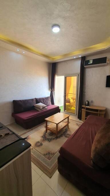 Casablanca Beach Direct Sea View Tow Bedroom Apartment ฮูร์กาดา ภายนอก รูปภาพ