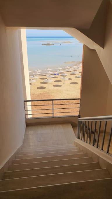Casablanca Beach Direct Sea View Tow Bedroom Apartment ฮูร์กาดา ภายนอก รูปภาพ